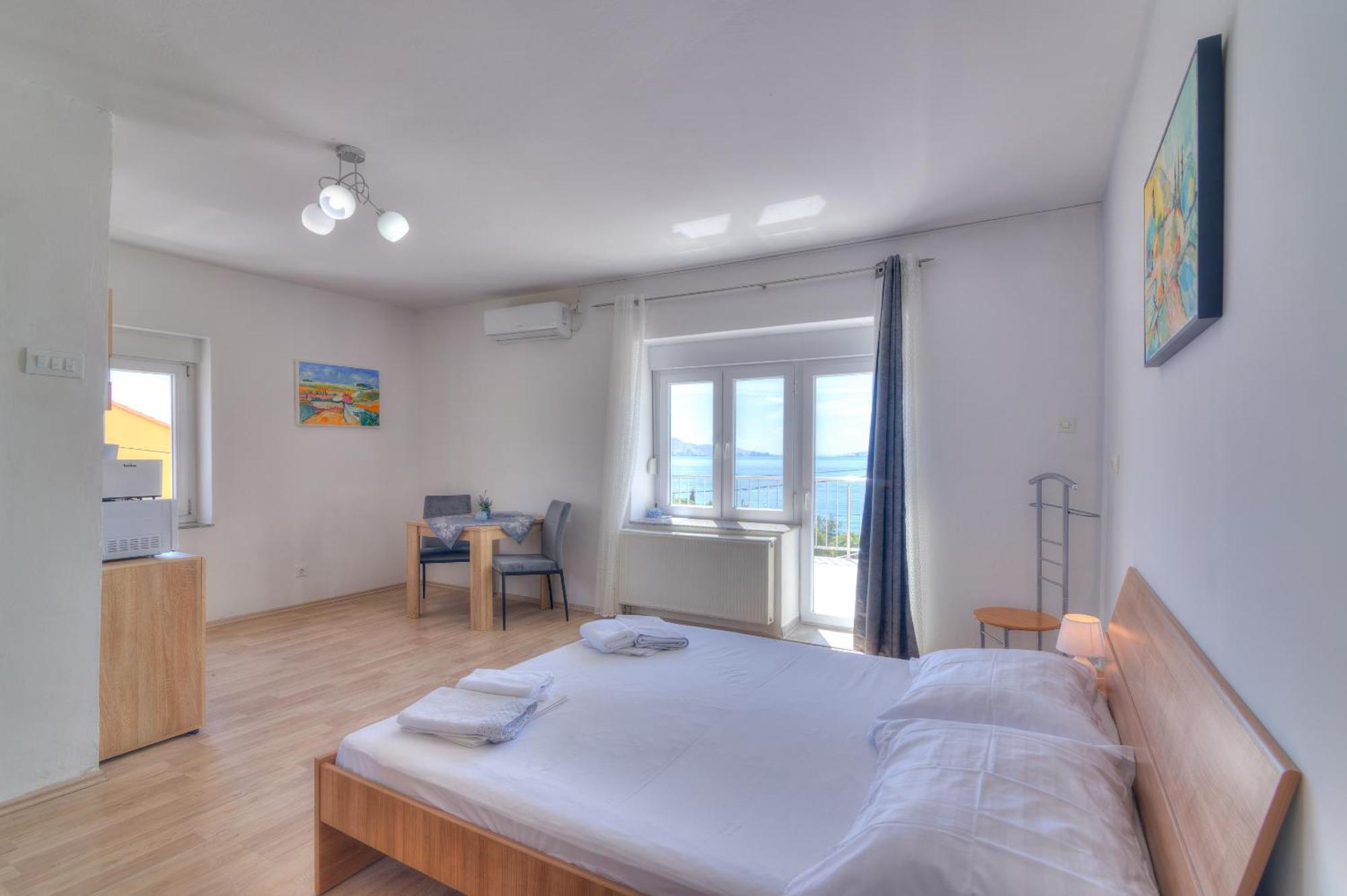 Apartmani Ana เซนญ์ ภายนอก รูปภาพ